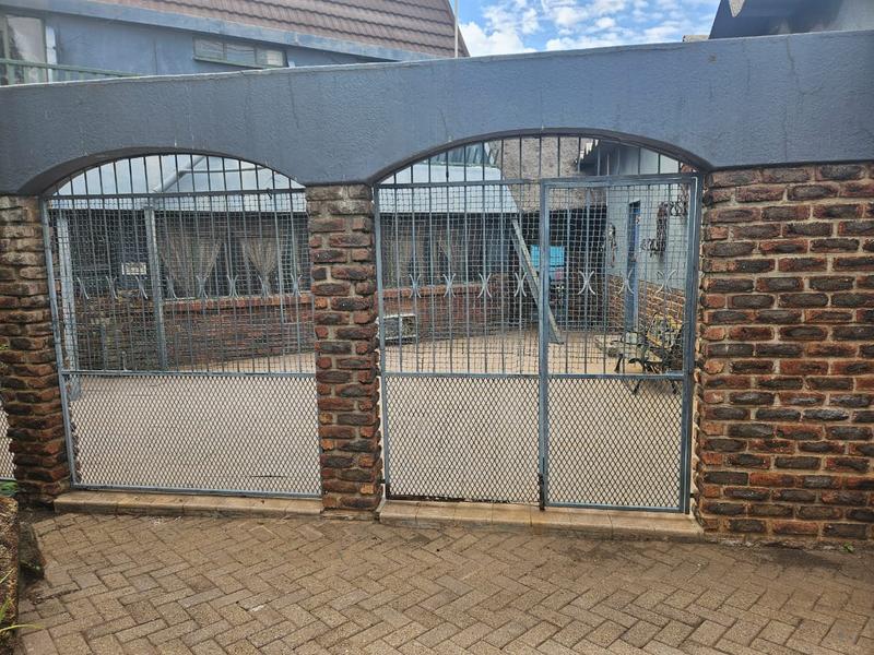 5 Bedroom Property for Sale in Wilkeville North West